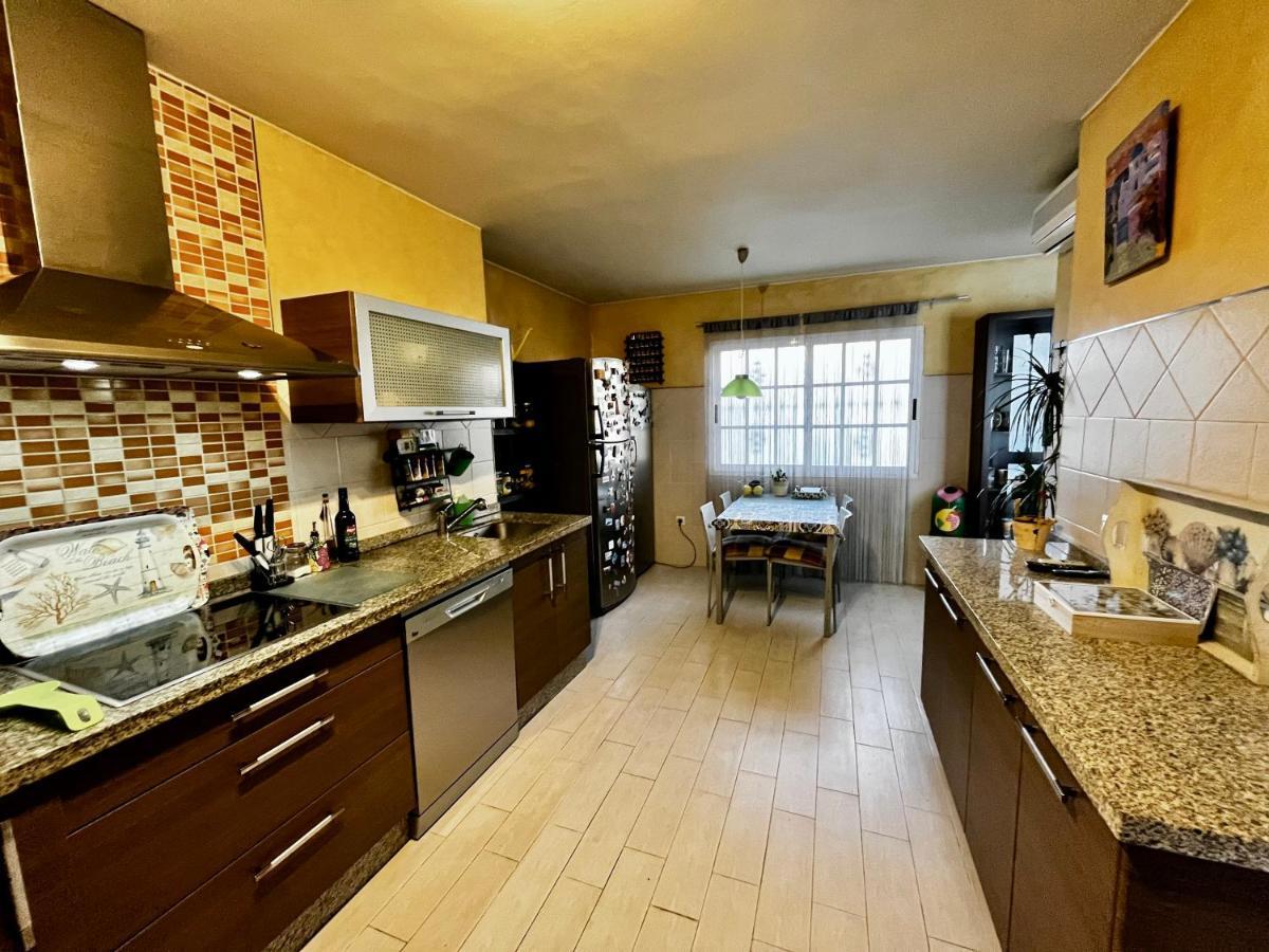 Like At Home Near Seville Montequinto Экстерьер фото